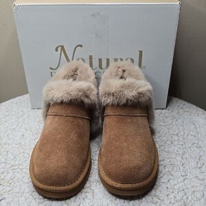 NIB Natural Reflections Suede Booties Sz 7